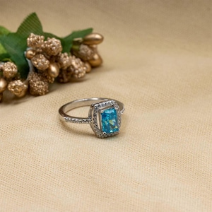 Silver Blue Zircon Gemstone Ring Halo Stype Engagment Ring