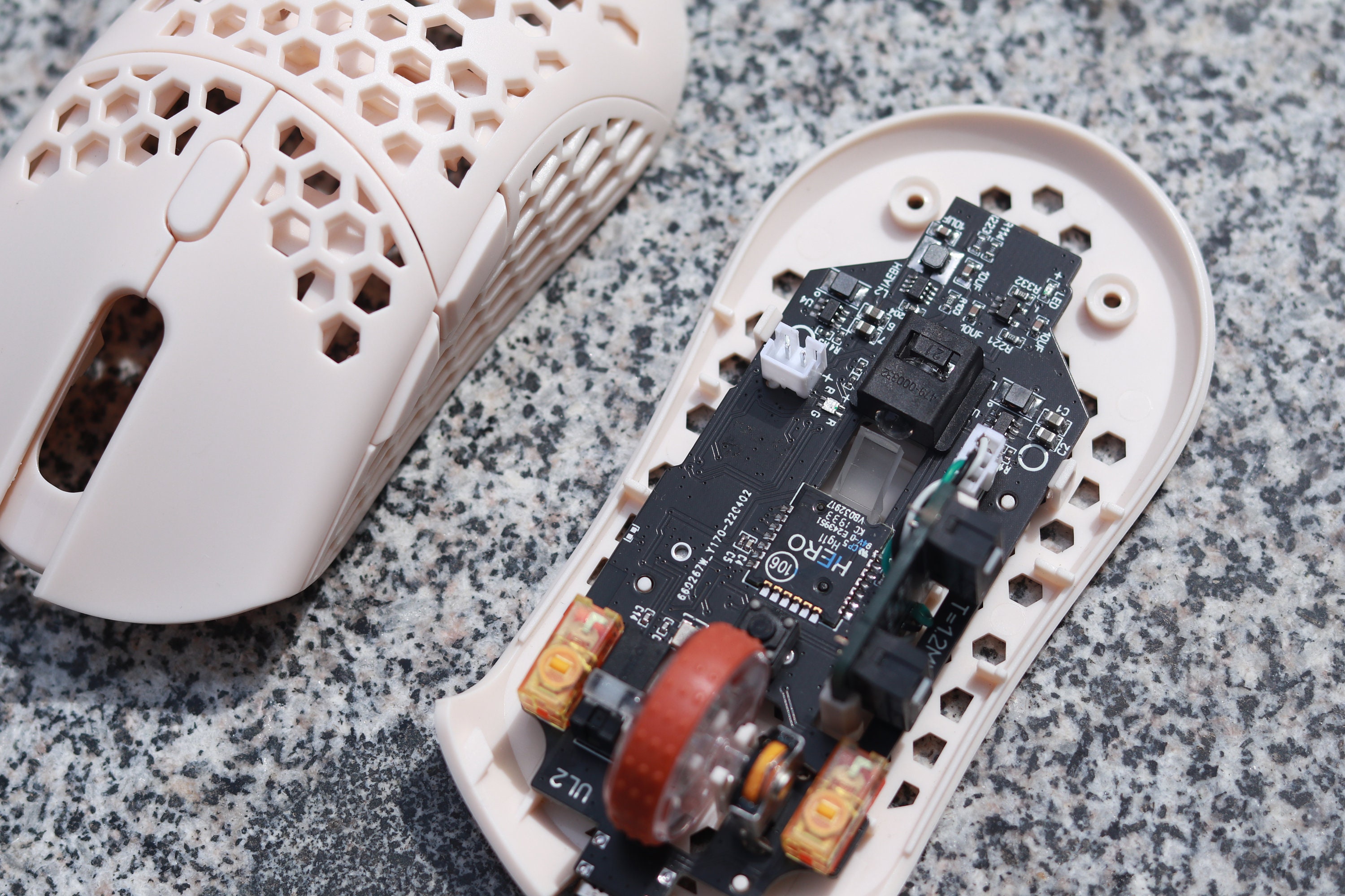 Finalmouse UL2 Wireless & Logitech G305 PCB - Lightspeed Finalmouse UL2 Wireless & Logitech G305 PCB - Lightspeed