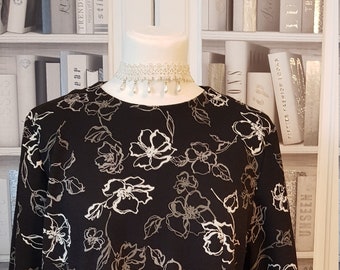 Vintage, Classic, Black with White & Beige Floral Print, Round Neck, Zip Top