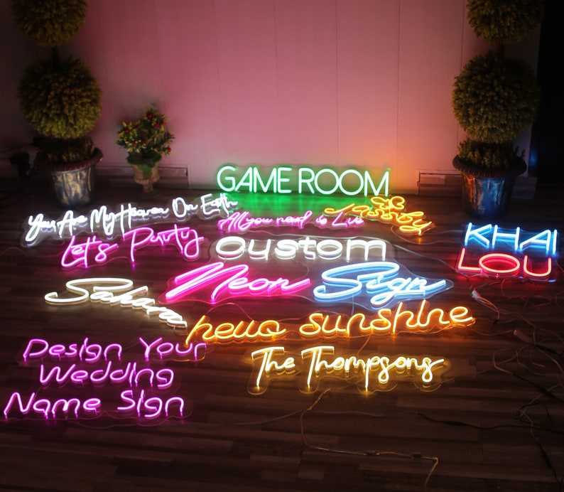 Insegna al neon personalizzata Insegna al neon Segni di matrimonio Nome Insegne al neon Insegna luminosa al neon a LED Regali per damigelle d'onore Decorazione da parete Home decor immagine 1