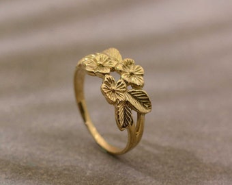 Gold Flower Ring, Flower Ring, Handmade Flower Ring, Gold Flower Ring, Artisan Ring, Gold Vermeil Ring, Dainty Ring, Gold Floral Ring