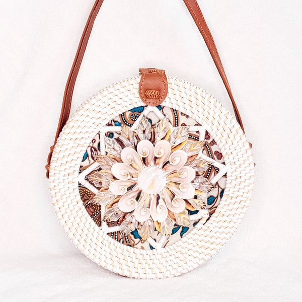 Seashells Bag - Round Rattan Bag - Shoulder Bag - Summer Bag - Boho Bohemian Crossbody Purse - Beach Bag