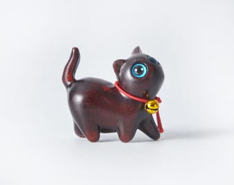 Cucu Carved Wooden Dark Red Cat Looking at You, Home Decor sculpture ornaments, Animal Decor, Personalized Gift, Cat Figurine, Handmade Gift