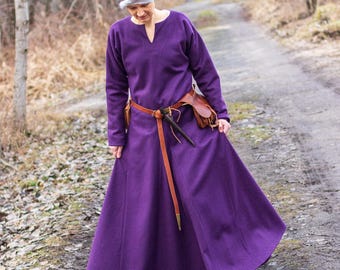 mi parti dress A late 1300s mi parti (color blocked) outfit. Information in the comments. : r/sewing