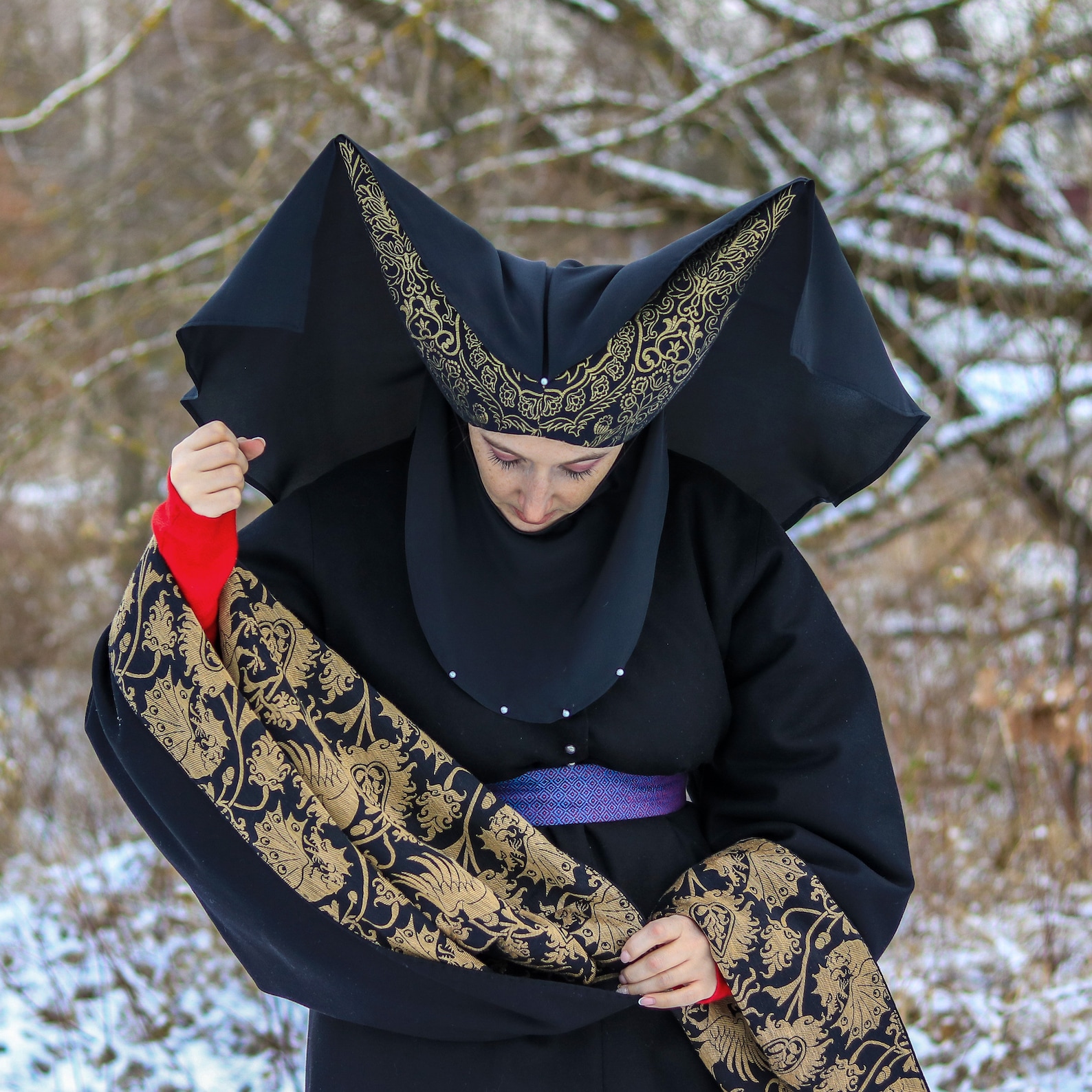 Horned Hennin Patterned Medieval Headwear 15th Century Headpiece Cone ...