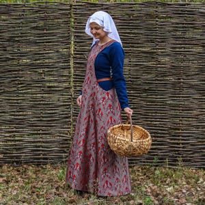 Patterned Surcote Lili - Overgown - Medieval Brocade Overdress - Sleeveless Surcoat For Lady - Women’s Medieval Fashion - 14th Century Gown