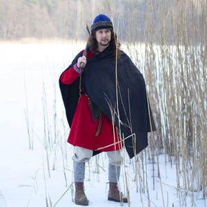 Viking Cloak Feldr – Historical Wool Rectangular Cape - Early Medieval Clothing - Reenactment, LARP Costume - Early Medieval Cloak - Simple