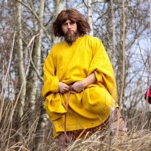 Irish Lèine - Irish Renaissance Linen Smock - Gaelic Shirt - Irish Kern Costume - Celtic Warrior Clothing