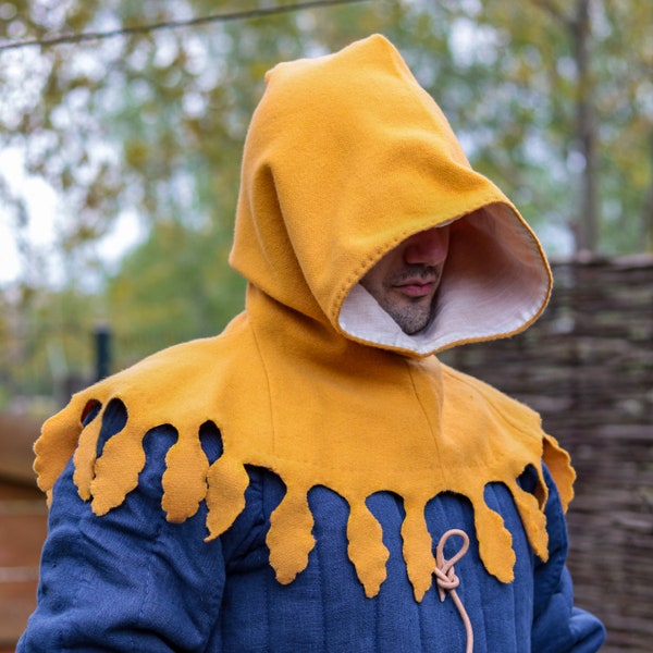 Dagged Hood With Liripipe - Woolen Medieval Hood With Cutout & Tail - Reenactment, LARP, SCA Costume - Medieval Headwear