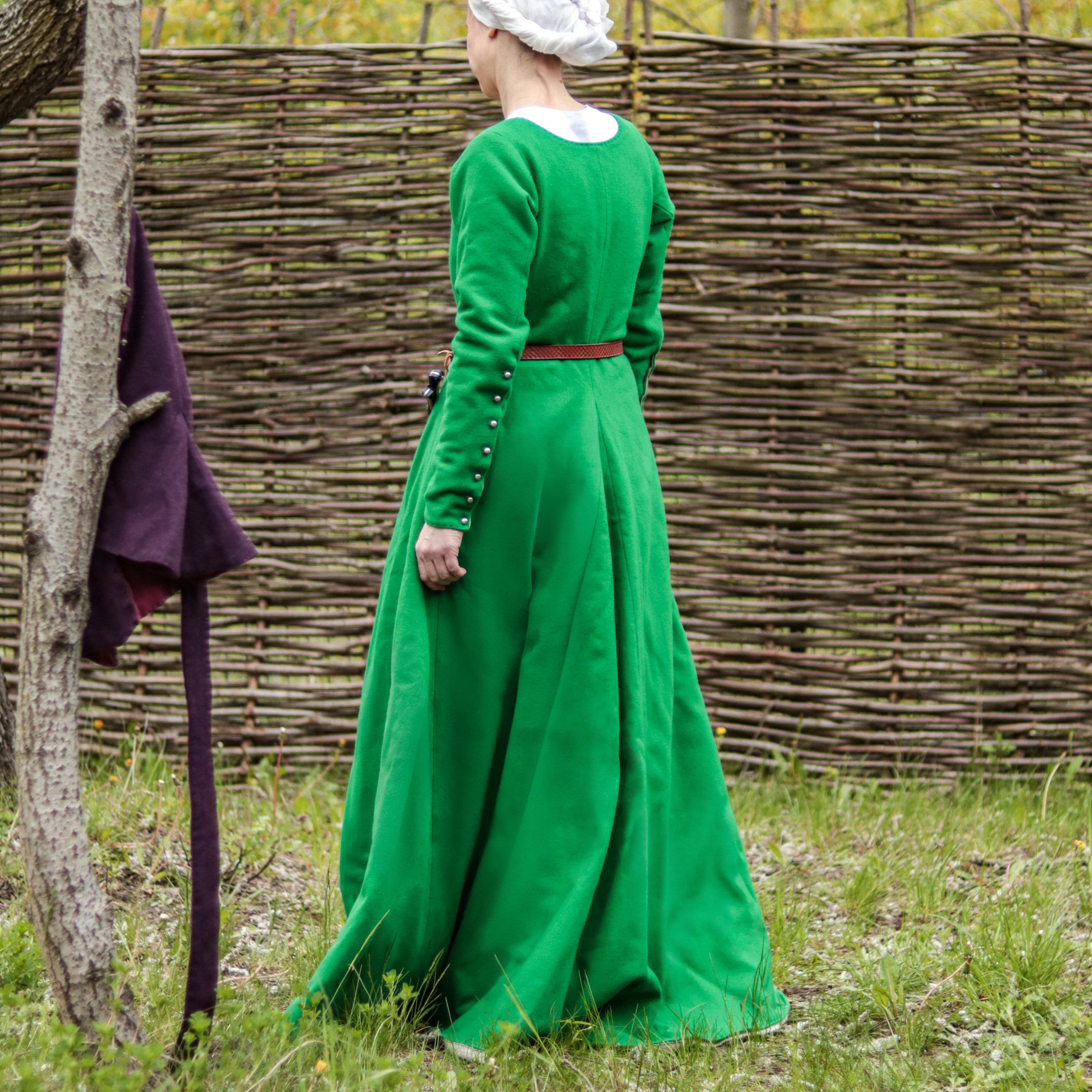 Simple Medieval Outer Dress - Woolen Overgown For A Lady - Women's Medieval Fashion - 14th & 15th Century Reenactment, LARP, SCA Costume Simple Medieval Outer Dress - Woolen Overgown For A Lady - Women's Medieval Fashion - 14th & 15th Century Reenactment, LARP, SCA Costume