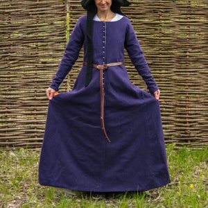 Women’s Cotehardie – Woolen Medieval Dress – Kirtle For Medieval Lady - Simple Gown For  Historical Reenactment, LARP & Cosplay Costume
