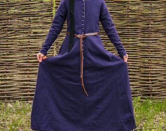 Women’s Cotehardie – Woolen Medieval Dress – Kirtle For Medieval Lady - Simple Gown For  Historical Reenactment, LARP & Cosplay Costume