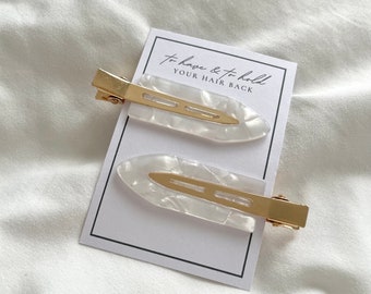 Bridesmaid and maid of honour gift ideas ~ to have and to hold your hair back | marble hair clips, white, rainbow | bridesmaids proposal