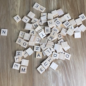 100 Random Wooden Scrabble Game Letter Pieces Crafting Wood Square Letters