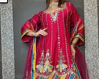 Suit for EID, Gifts for Girlfriend, Fancy Salwar Kameez, Pakistani Suit, Anarkali Gowns, Pakistani Dress, Salwar Kameez, Partywear Kurti