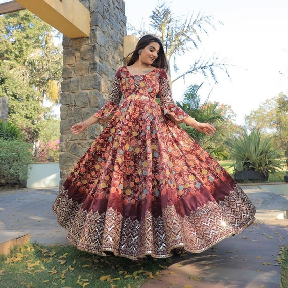 Straight gown shop party wear