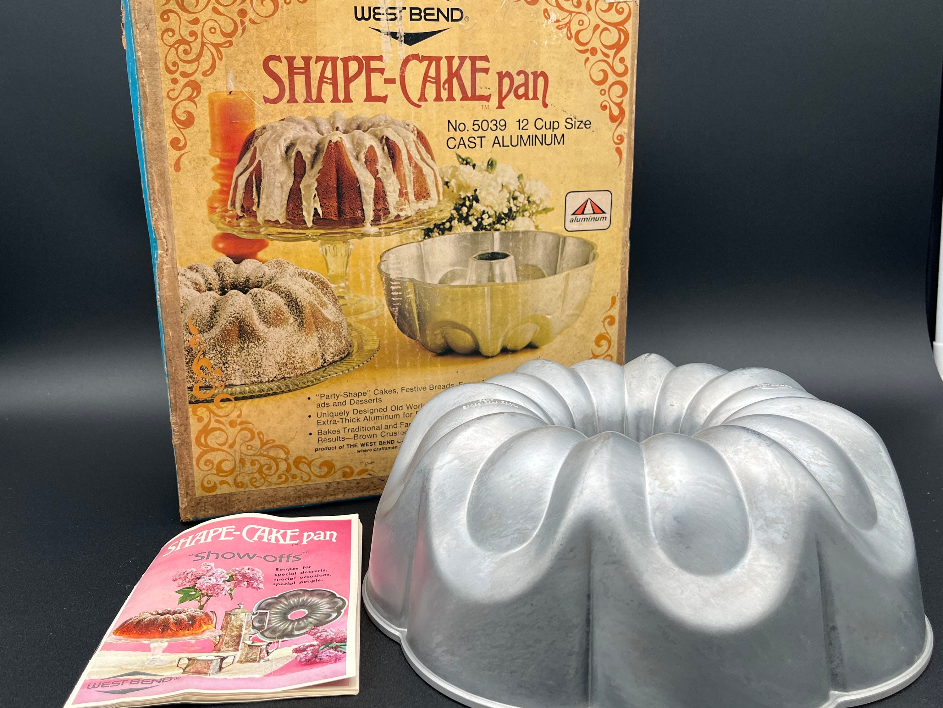 West Bend 12 Cup Cast Aluminum (heavy) Shape-cake Bundt Pan