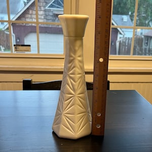 Milk Glass Starburst Octagonal 9" Bud Vase 4044