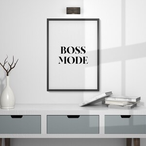 Bossläge, Kontorsdekor, Motiverande Utskrivbart, Tjejkontorstavla, Väggkonststavla bild 3