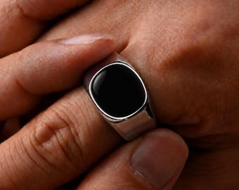 Personalized Onyx Signet Ring For Men, Woman, Unisex, Engraved Signet Ring Gifts