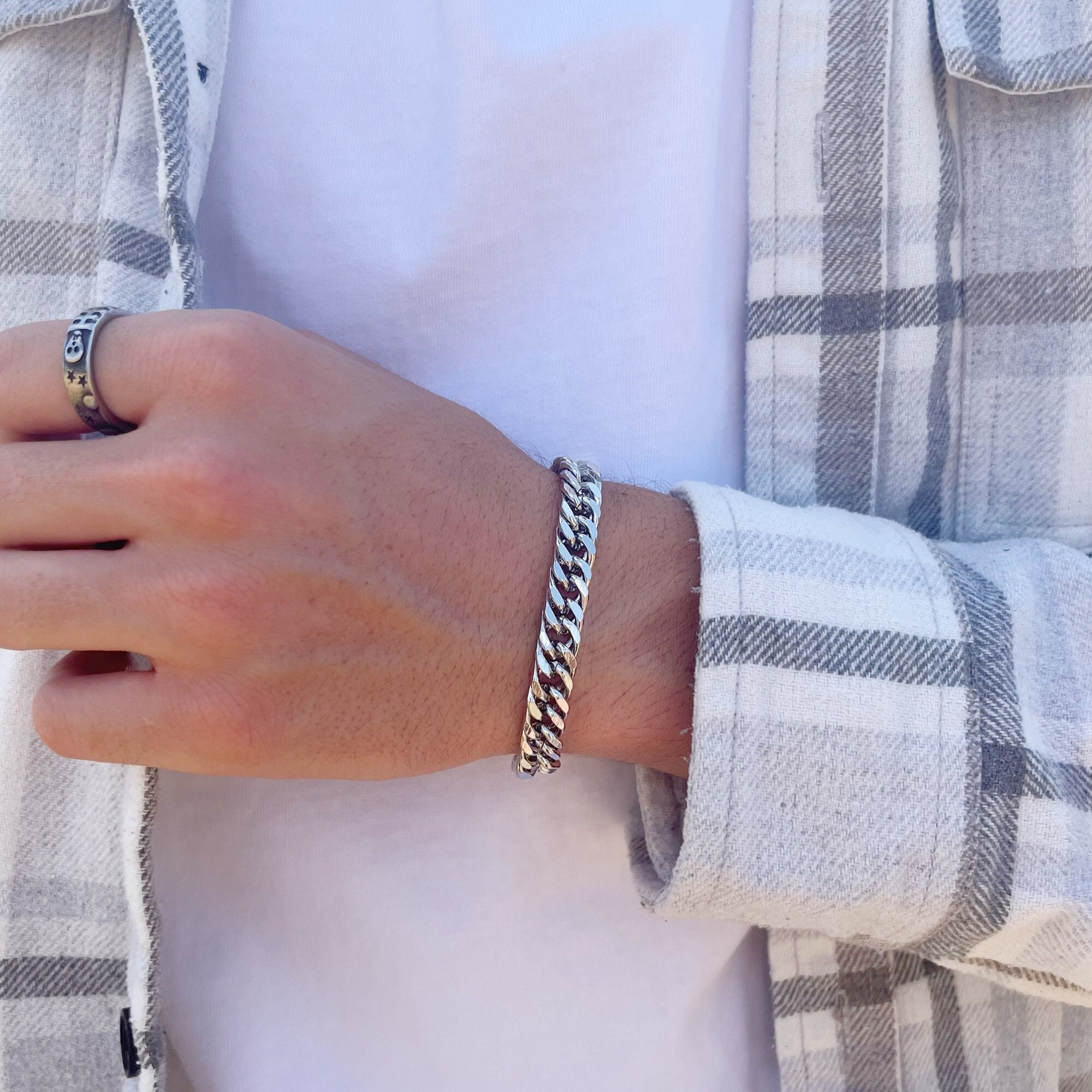 Men's Silver Bracelet: 9mm Flat Curb Chain - Custom Engraving
