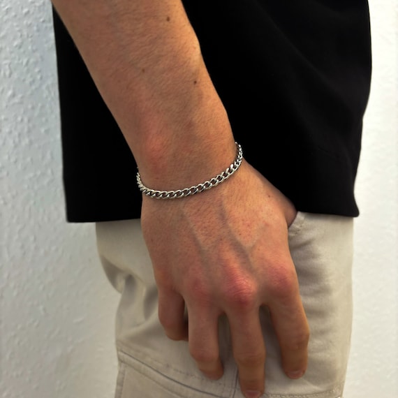 18k Gold Mens Curb Link Chain Bracelet, Mens Thin Gold Curb Chain Bracelet for mens, Women's Personalised Jewellery, Men's Customisable Gift 18k Gold Mens Curb Link Chain Bracelet, Mens Thin Gold Curb Chain Bracelet for mens, Women's Personalised Jewellery, Men's Customisable Gift