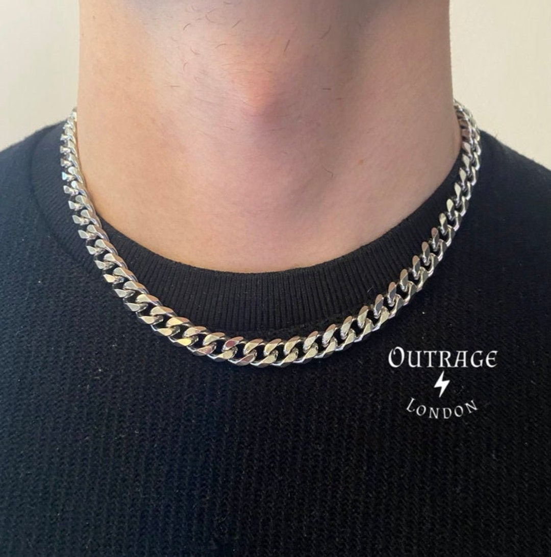 18 inch chain with pendant deals