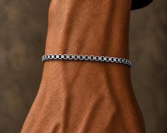Men's 3mm Silver Square Box Bracelet, Personalised, Geometric Box Chain Bracelet | Minimal Men's Jewellery | Gift for Him