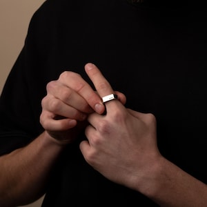 Anello da uomo in argento con sigillo, forma rettangolare, personalizzabile (con opzioni di incisione)