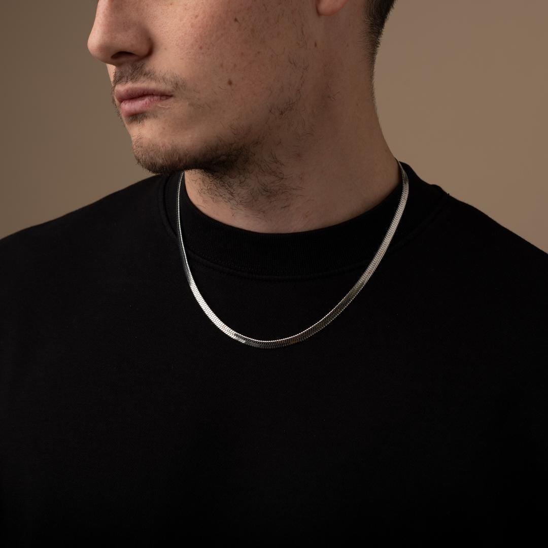 男性と女性のためのパーソナライズされたヘリンボーンチェーン