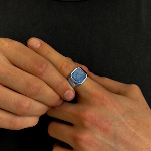 Zilveren lapis lazuli-zegelring, gepersonaliseerd gegraveerd (unisex)
