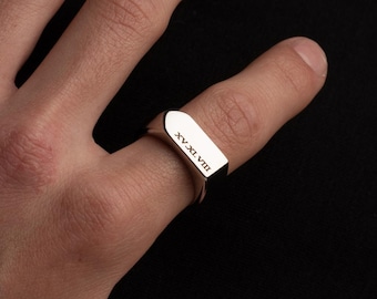 Irregular Rectangle Signet Ring: Personalized Silver, Unisex Style