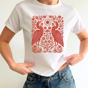 Boho Linolschnitt Reiher T-Shirt: Folk Art Vogel Tee