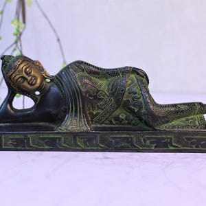 Sleeping Gautam Buddha Statue