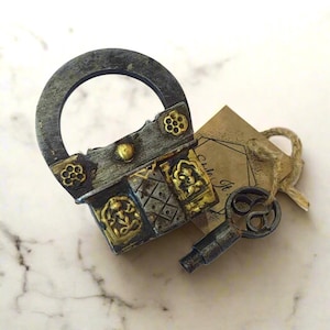 Vintage Iron Padlock with Working Skeleton Key - Antique Lock Collectible