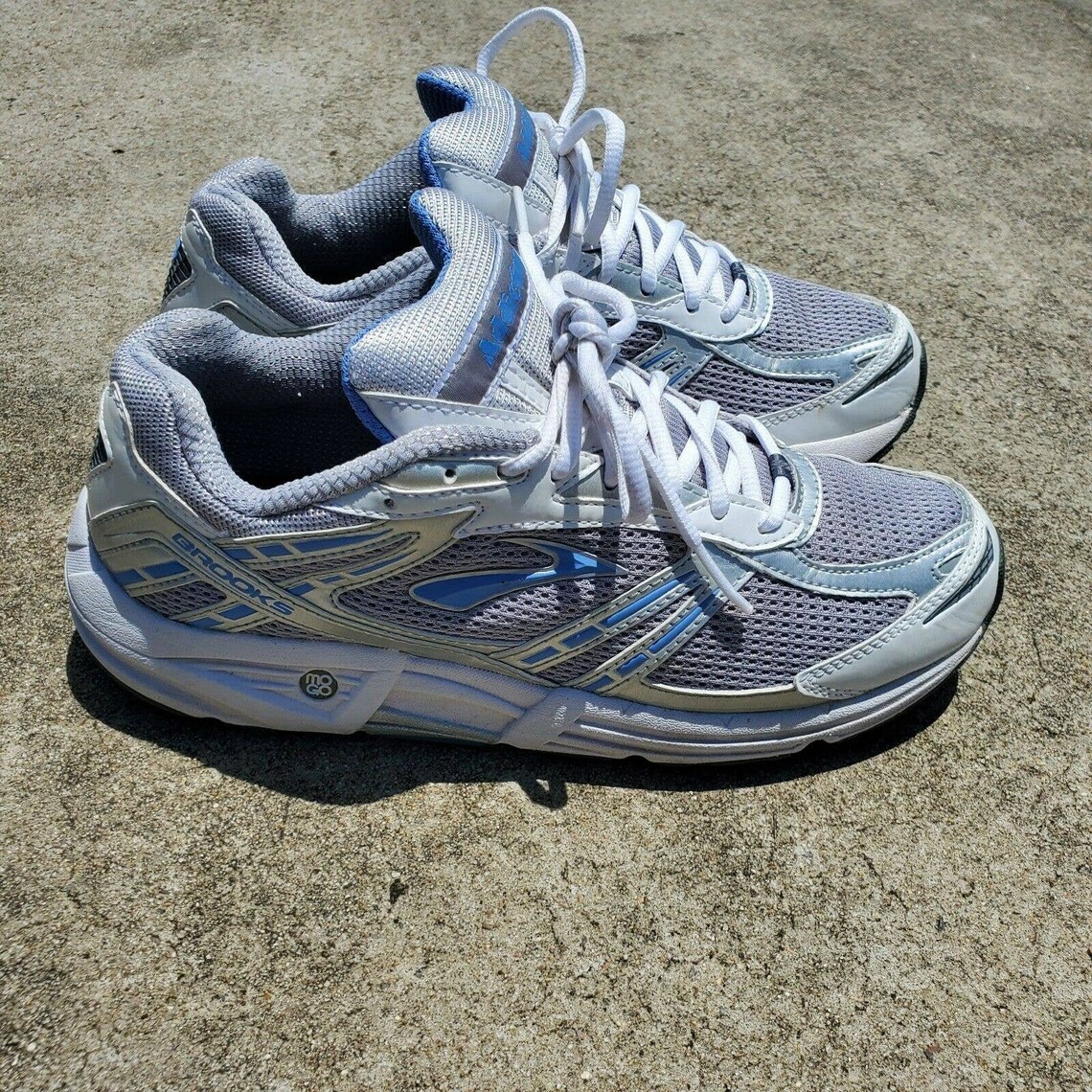Brooks Addiction MoGo Women's Athletic Running Shoes Etsy