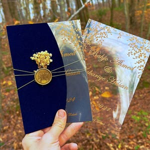 enveloppe velours, faire-part de mariage en acrylique, faire-parts transparents personnalisés, faire-part Sweet 16 et quinceanera