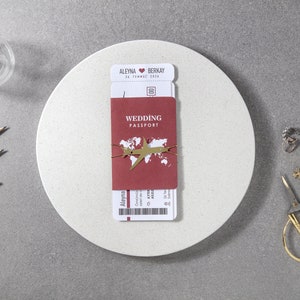 Burgunder Bordkarte Einladung, Hochzeitseinladung Burgund und Gold Pass, Hochzeitseinladungen Ziel, Passport Save the Date