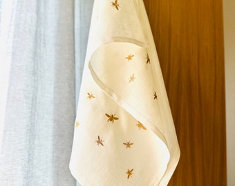 Linen shower/bath towel with bees embroidery, Large washed linen towel, Christmas gift towel