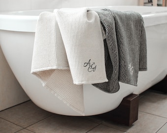 Monogrammed Waffle linen towel, personalized waffle linen bath guest hand towel, personalized linen Sauna towel, Luxury gift Spa