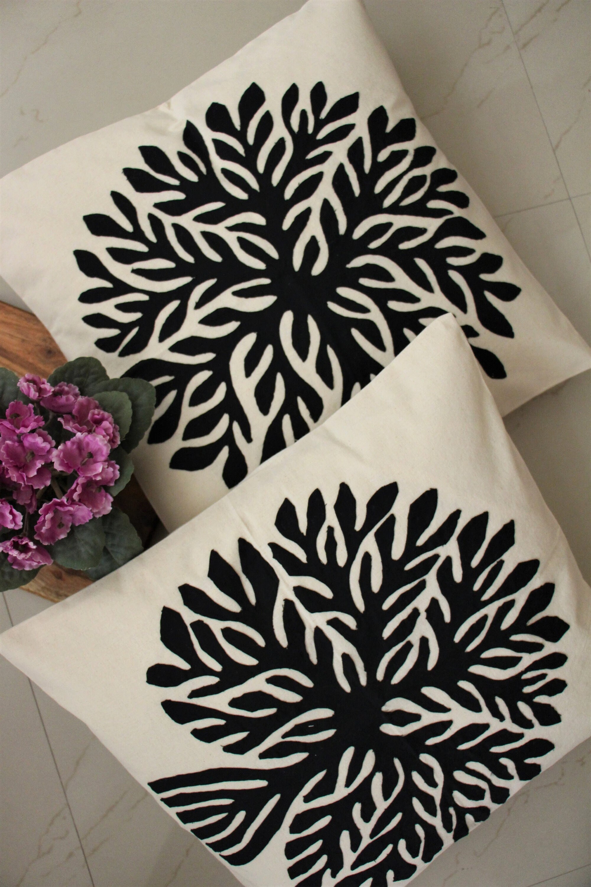 Ensemble de Deux Housses Coussin Faites à La Main, 100% Coton Abstrait Applique Cutwork, Couverture