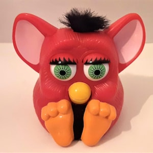 Furby McDonald&#39;s Toy Red and Black Squeaks Vintage 1998