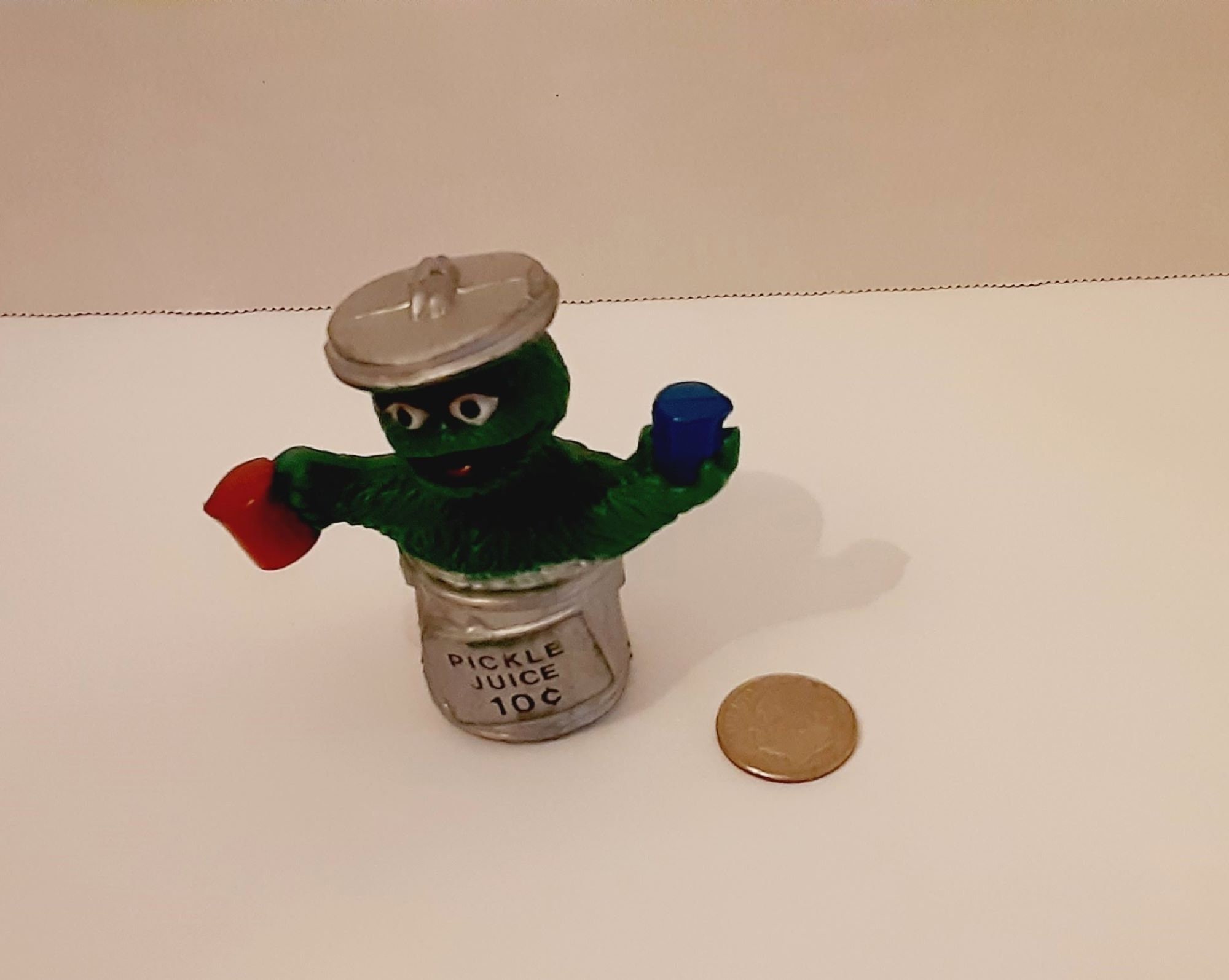 Sesame Street Oscar the Grouch Pickle Juice PVC Figure Tara Toys ...