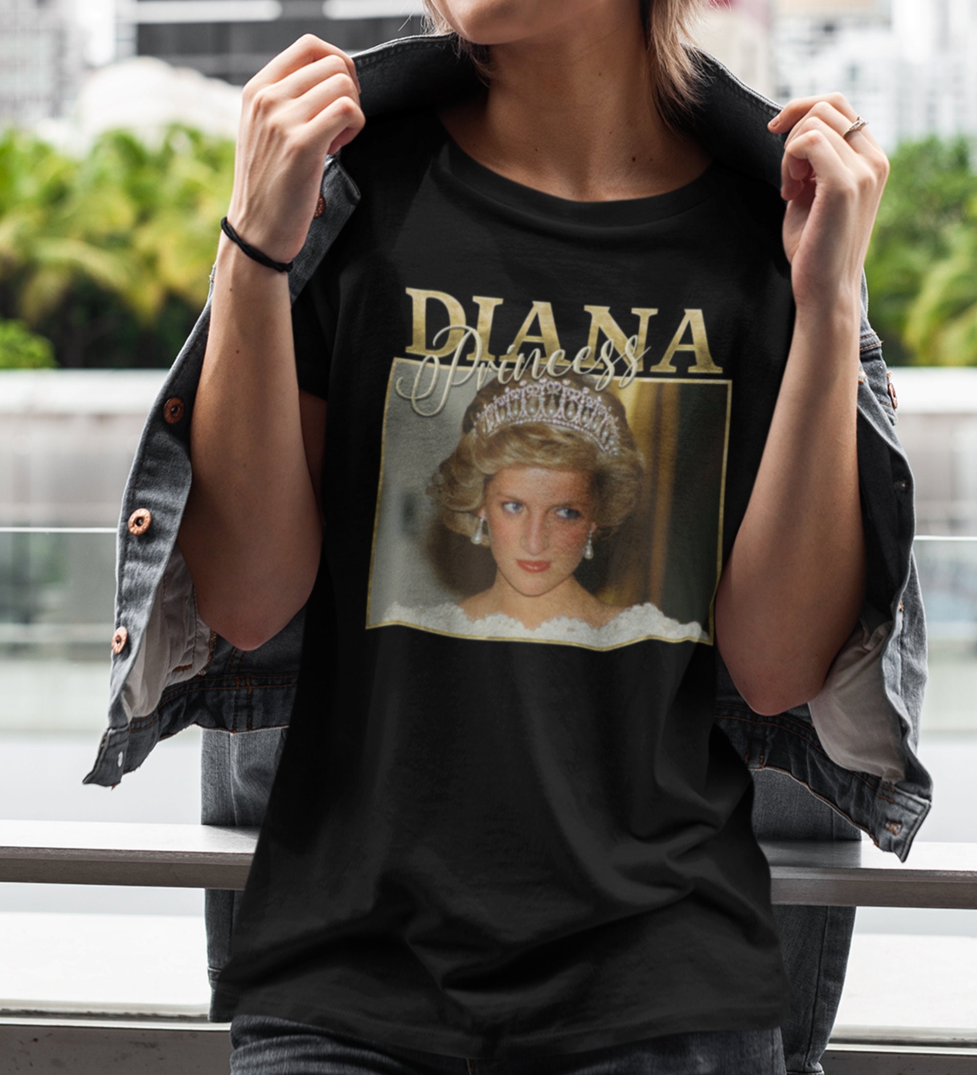 ZeeyaShop Princess Diana Shirt, Queen of The Hearts Shirt, Princess Diana Vintage T-Shirt