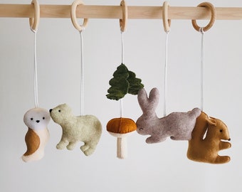 Woodland baby gym  hanging toys set , Boho nursery accessory