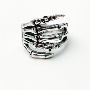 Solid Sterling Silver 925 Skeleton Hand Skull Ring Claw Ring Gothic Bikers Ring Celtic #041