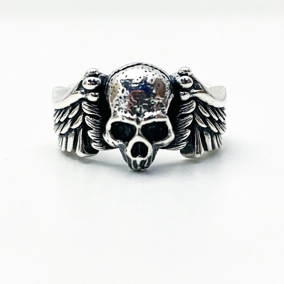 Amazon.com: Silver Skull Ring for Men Women ~ Sterling Silver 925 Smiling  Half Skull face ~ Biker Punk Ring, : Clothing, Shoes & Jewelry