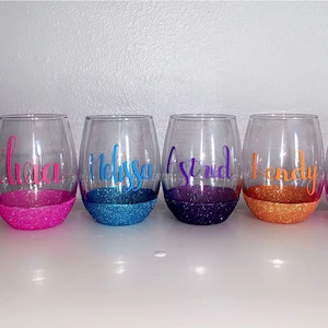 Custom glitter wine glass