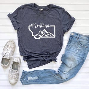 Chemise carte du Montana, t-shirts Montana Lover, t-shirts pour vacances en famille, cadeau du Montana, chemise du Montana de l'État d'origine, t-shirts Montana Is Call