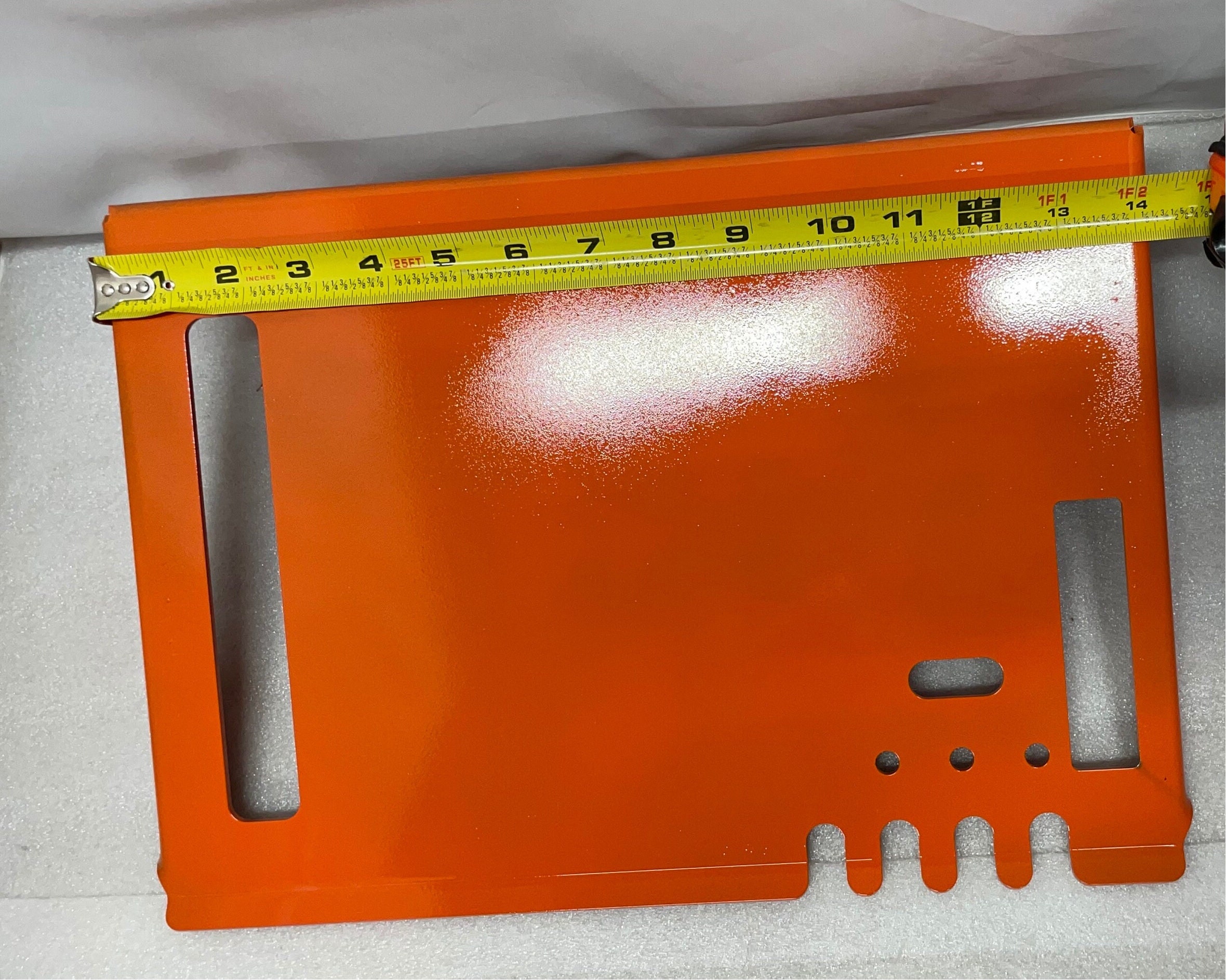 YNHJQP 2 Crochets Muraux Tronçonneuse - Support Acier Orange Robuste Pour Stihl, Husqvarna, Poulan